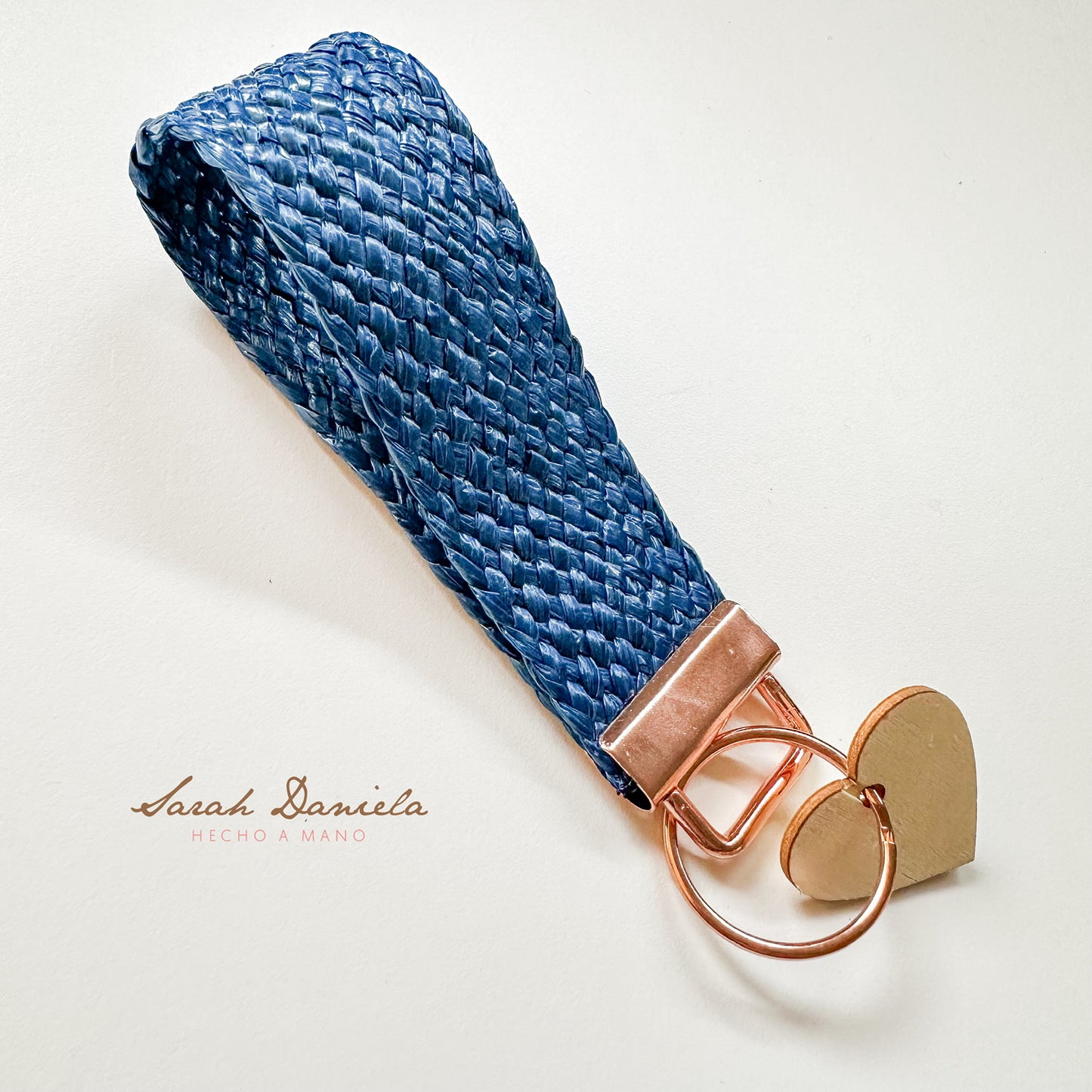 Llavero Hecho a Mano - Material Tejido