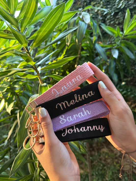 Llavero con bordado personalizado