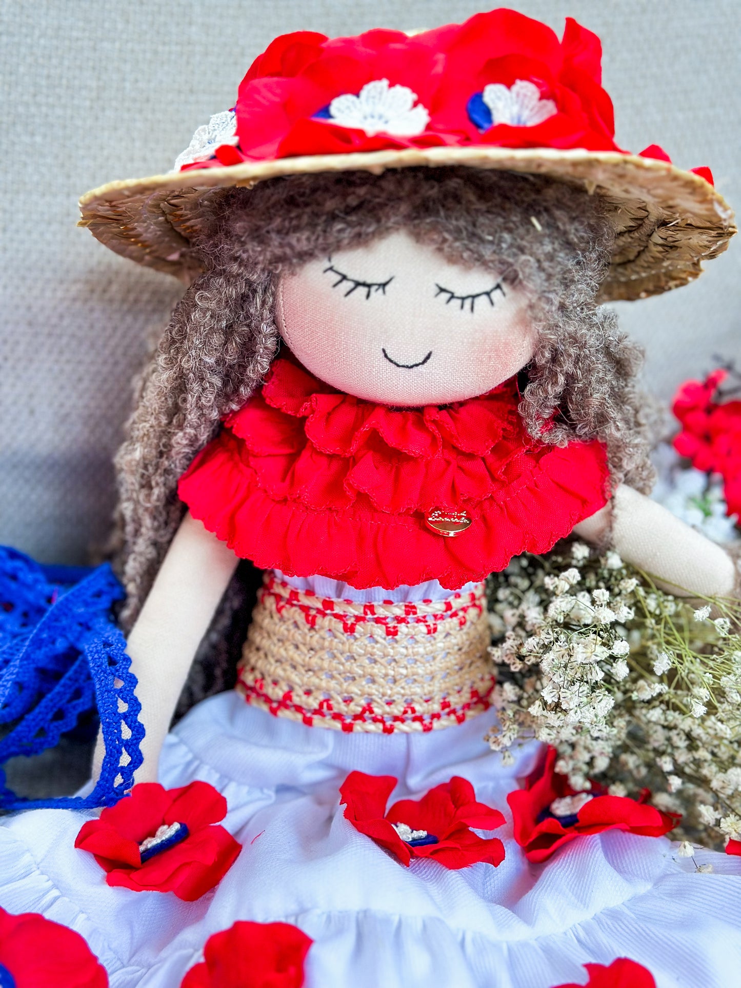 Muñeca dominicana Hecha a Mano -Cabello Rizo