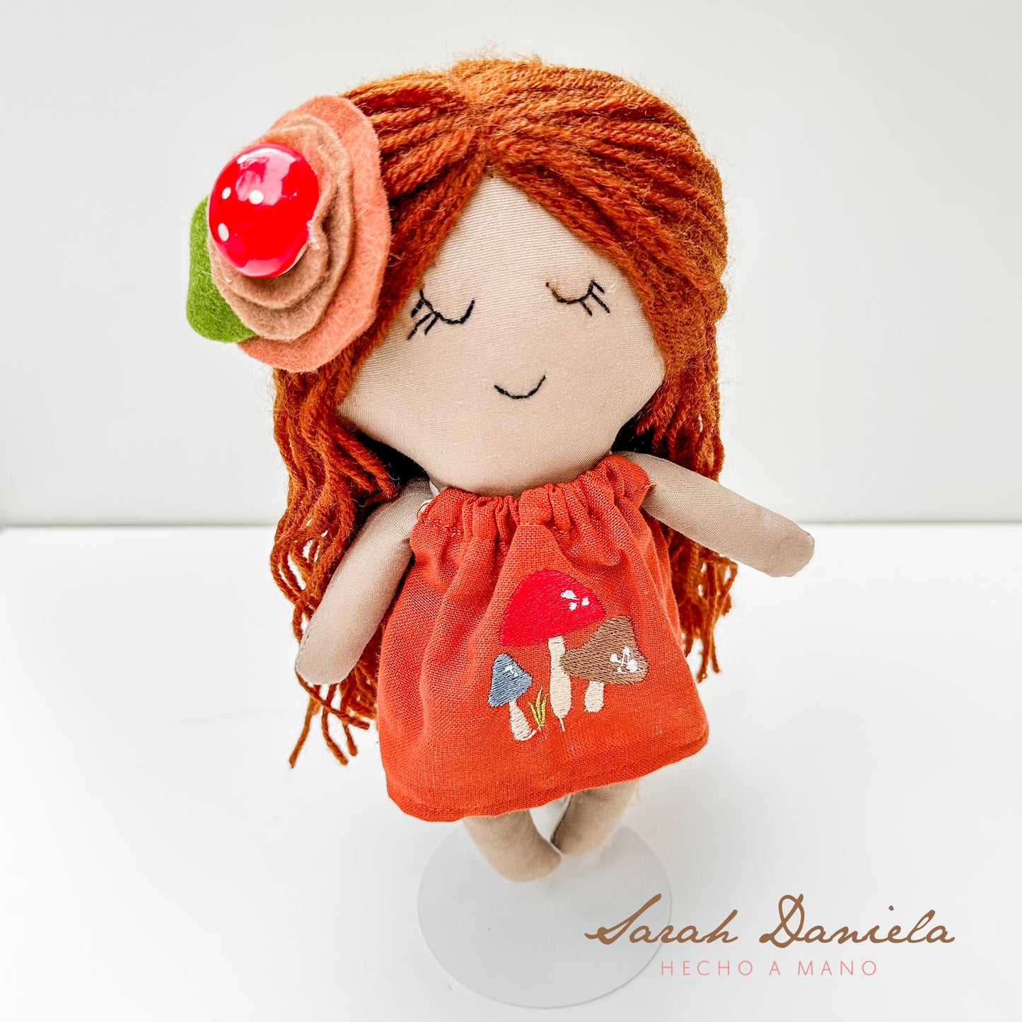 Muñeca Hecha a Mano - Naranja