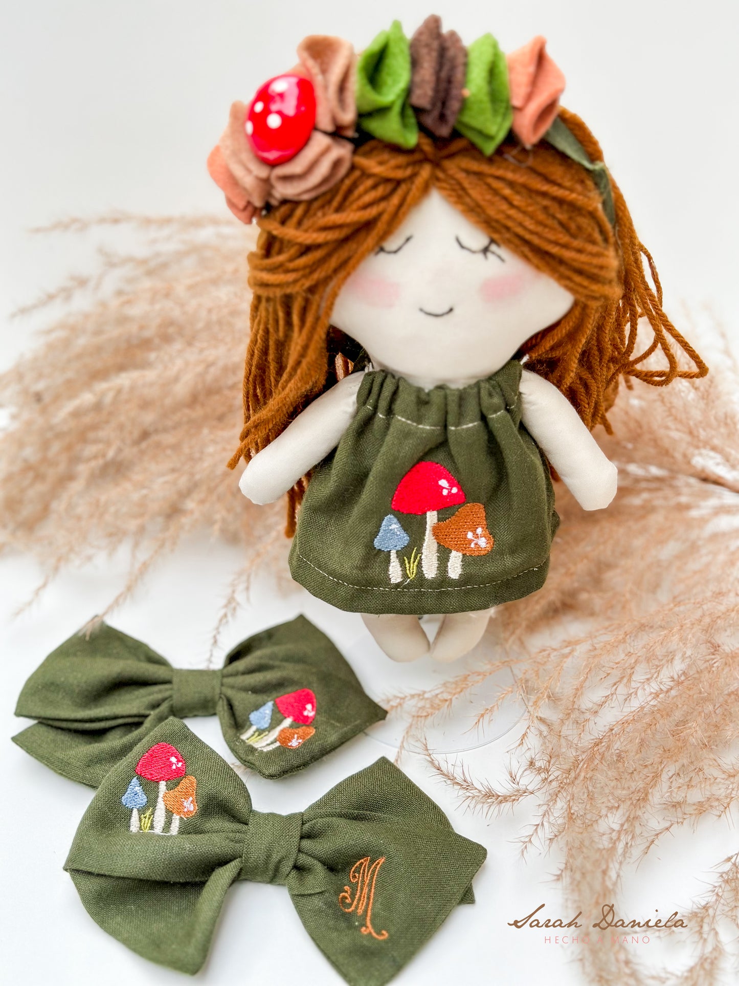 Muñeca Hecha a Mano - Verde
