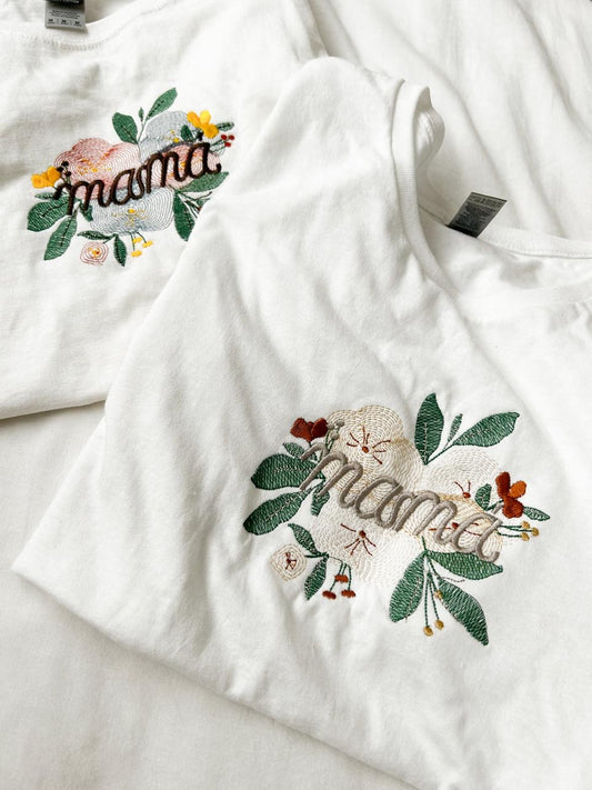 T-shirt con bordado floral para mamá