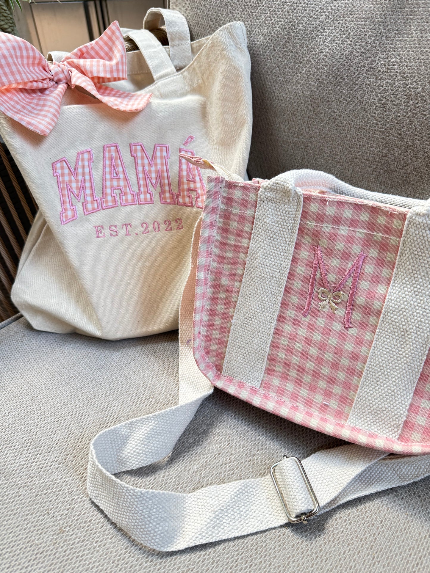 Bolso con Bordado mami e hija